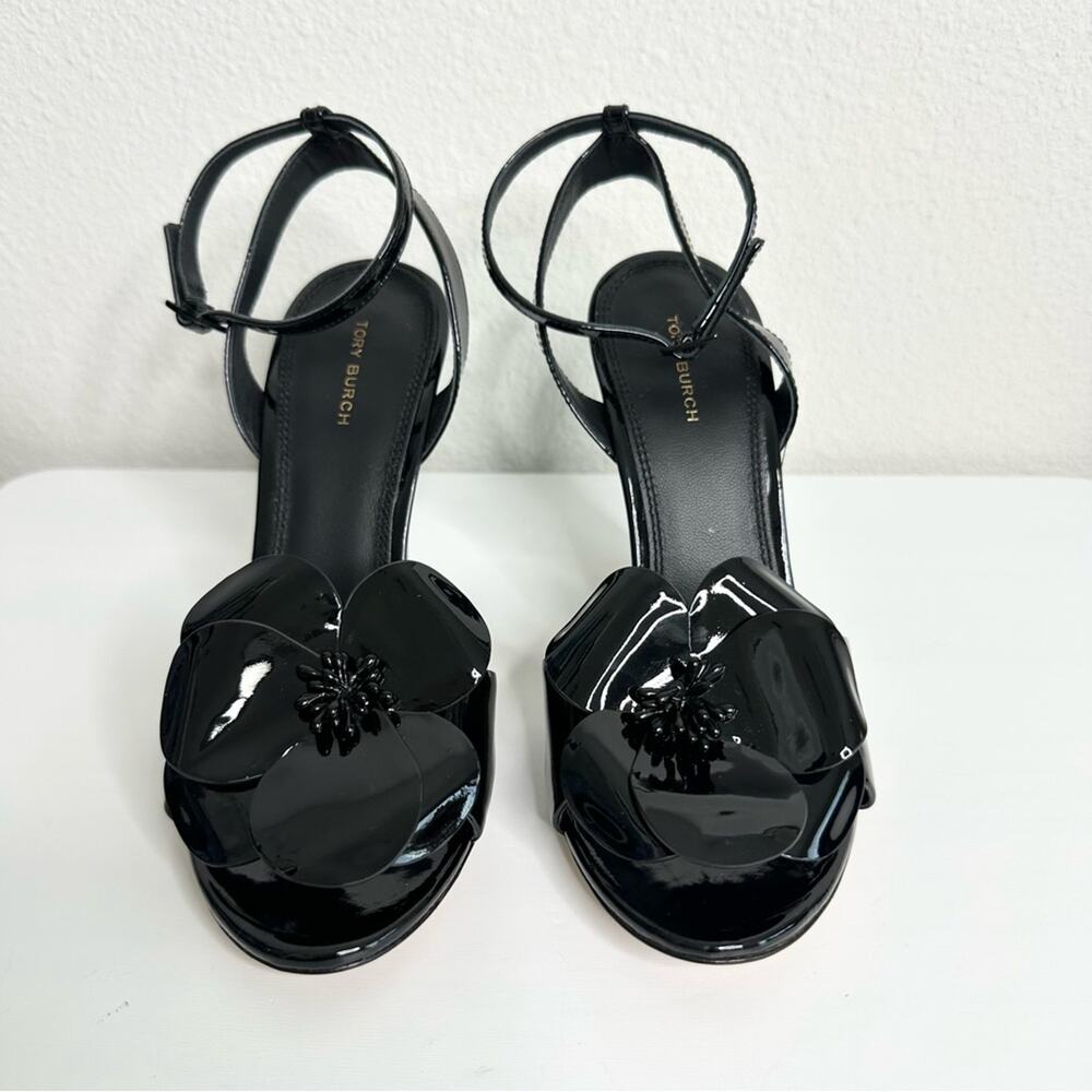 Elegant Black Heeled Sandals - Picture 7 of 10
